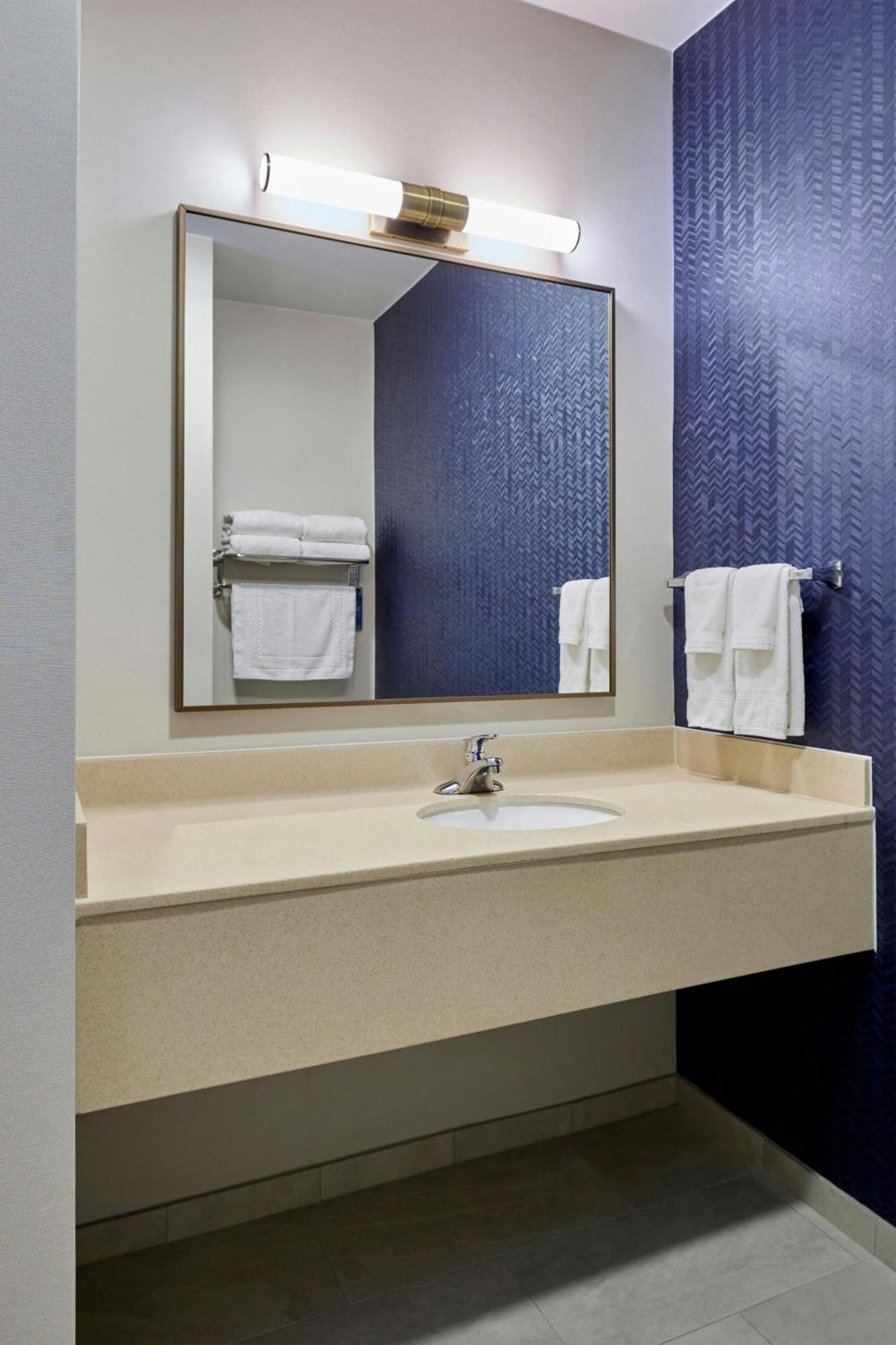 Fairfield Inn & Suites Burlington Luaran gambar